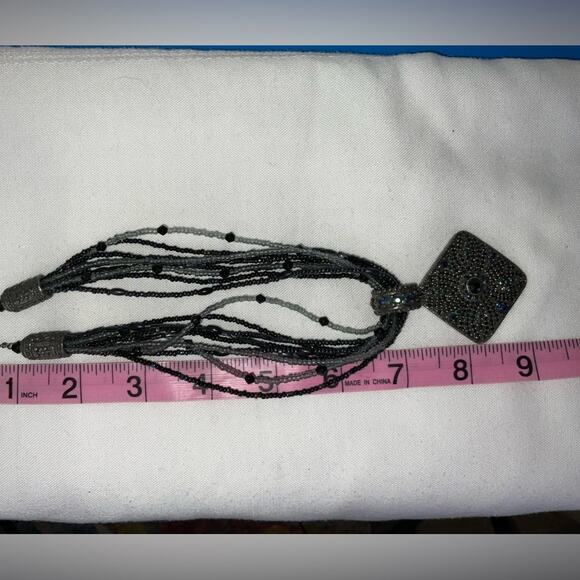 GOTH BLACK PURPLE BLUE IRIDESCENT MULTISTRAND BEADED PENDANT NECKLACE 9” - Picture 10 of 10